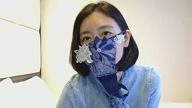 Mochi-Momo online show from May 2026 04:50:02 AM