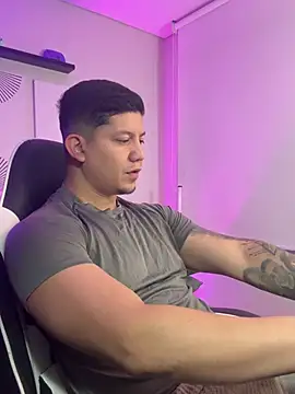  robertobaggioo online show from March 2026 12:53:01 PM