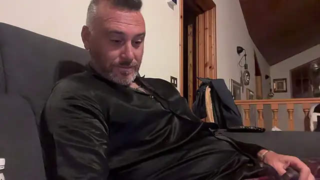 marcovik1 online show from May 2026 08:25:01 PM