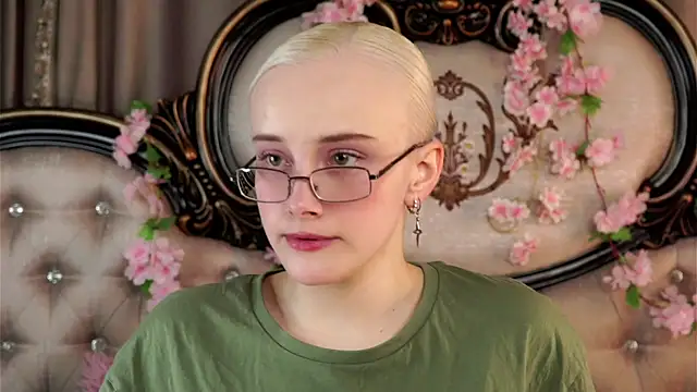 KirstinMcgeady online show from April 2026 11:12:01 AM