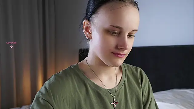 KirstinMcgeady online show from June 2026 12:37:01 PM