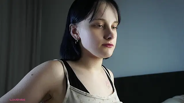 KirstinMcgeady online show from June 2026 12:28:02 PM