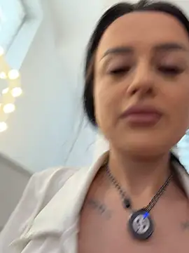 Katty Pery online show from May 2026 02:13:01 PM
