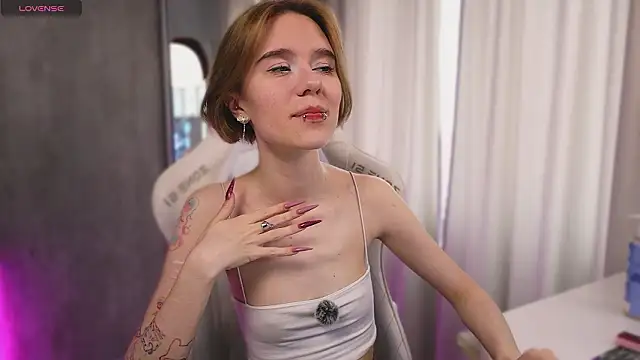 Snapshot of MyBabyLana chatting on March 2026 07:59:01 AM MyBabyLana online show from March 2026 07:59:01 AM