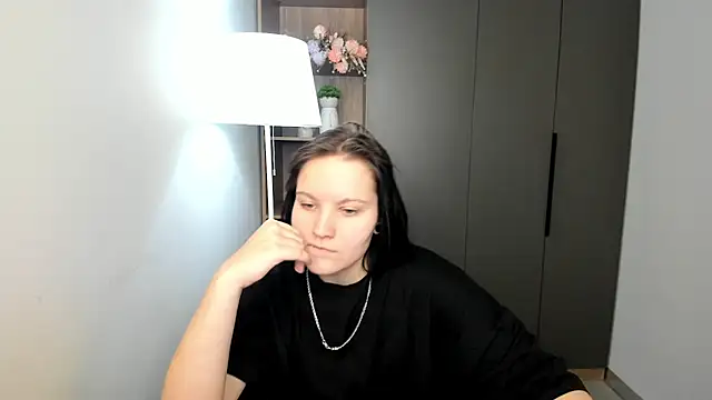 MarleenPhong online show from February 2026 08:31:01 AM