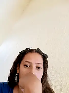 blakeandallisa online show from May 2026 06:05:02 PM