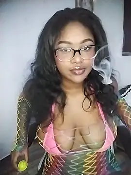 Snapshot of Roonie_garces chatting on May 2026 08:58:01 PM Roonie garces online show from May 2026 08:58:01 PM