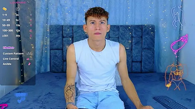 NicolasTorrez online show from May 2026 02:39:01 AM