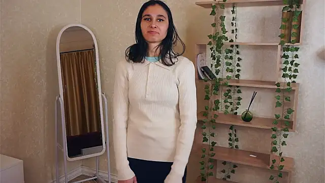 Snapshot of AndraScaff chatting on February 2026 07:05:02 AM AndraScaff online show from February 2026 07:05:02 AM