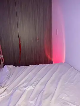 Snapshot of alyabelova chatting on April 2026 10:25:02 PM alyabelova online show from April 2026 10:25:02 PM