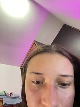 candy deluxe online show from May 2026 11:01:04 PM