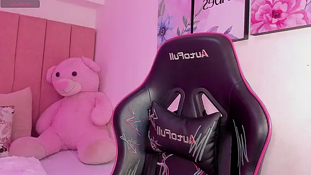 Snapshot of ween_sheng_ chatting on March 2026 12:11:01 PM ween sheng online show from March 2026 12:11:01 PM