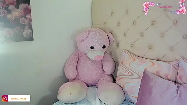 Snapshot of ween_sheng_ chatting on June 2026 05:26:02 PM ween sheng online show from June 2026 05:26:02 PM