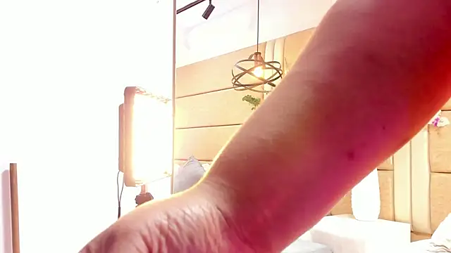 VanessaLanz online show from May 2026 12:23:01 PM