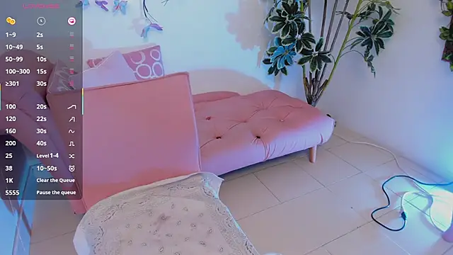 CatalinaBlaze online show from May 2026 12:04:02 AM