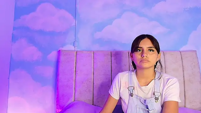 Aliclark online show from February 2026 07:03:02 PM