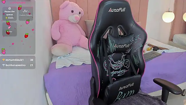 Snapshot of antonella_moon7 chatting on March 2026 05:08:02 AM antonella moon7 online show from March 2026 05:08:02 AM