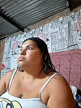 Snapshot of Juli_Powl chatting on March 2026 12:51:01 AM Juli Powl online show from March 2026 12:51:01 AM