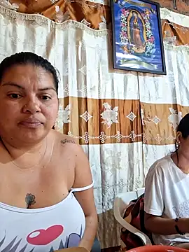 Snapshot of Juli_Powl chatting on March 2026 01:18:01 PM Juli Powl online show from March 2026 01:18:01 PM