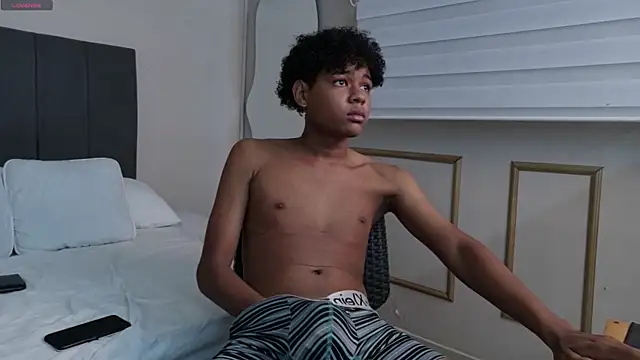 Twink Alex19 online show from February 2026 12:34:01 PM