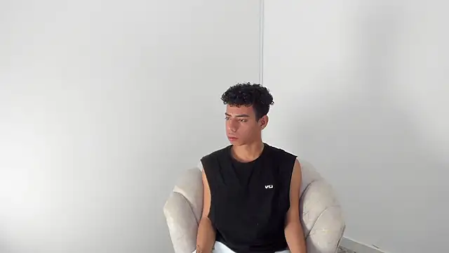 alexx cum18 online show from June 2026 01:59:01 PM