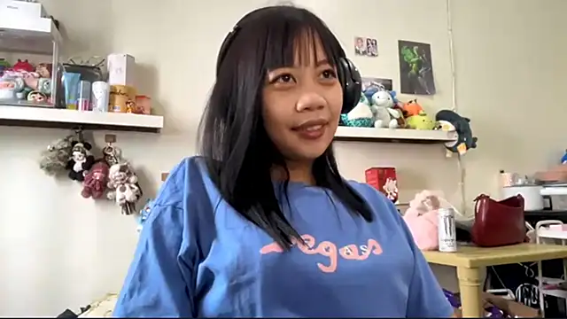 GloryKulikowski online show from February 2026 01:37:01 AM