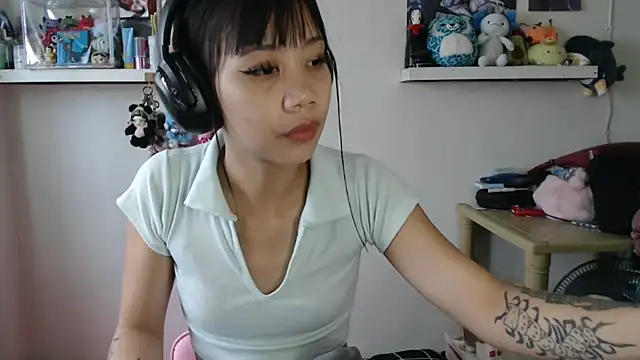 GloryKulikowski online show from March 2026 02:27:02 AM