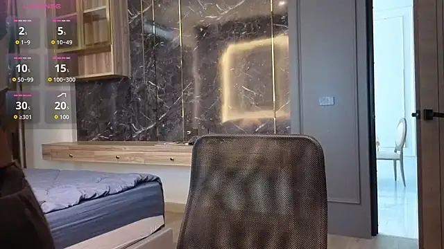 Alittleasaingirl online show from February 2026 06:26:01 AM