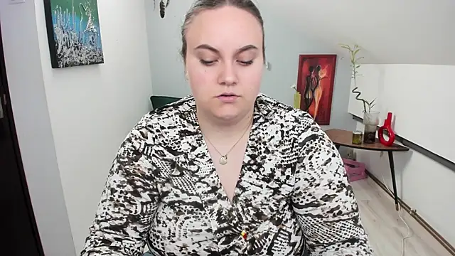 ElviraJoness online show from March 2026 07:15:02 PM