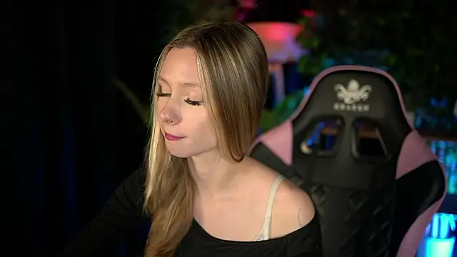 SweetDaisy me online show from February 2026 03:10:01 PM