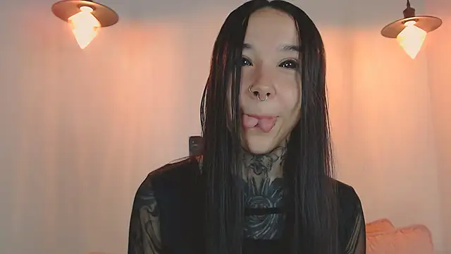 alien eyes09 online show from May 2026 01:36:01 AM
