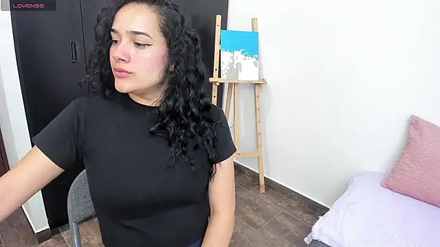 love kriss online show from May 2026 07:00:01 PM