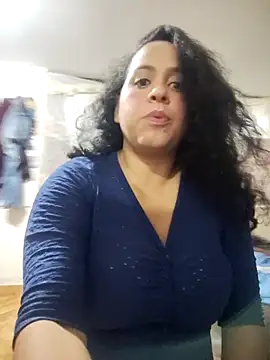 Dulceslolas online show from February 2026 06:36:02 PM