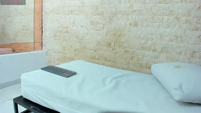 salome morris online show from February 2026 10:28:02 PM