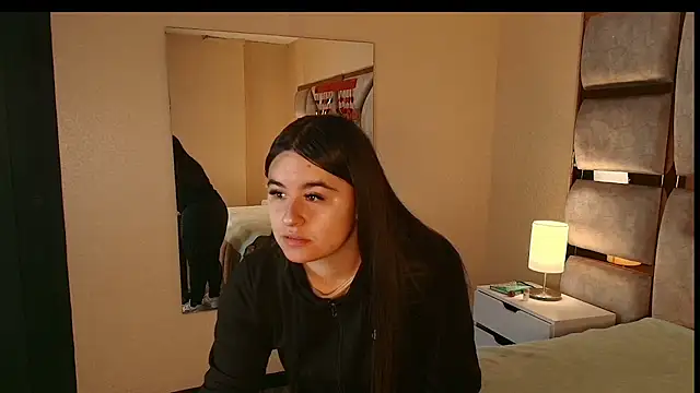 Anya Volker online show from March 2026 12:13:01 PM