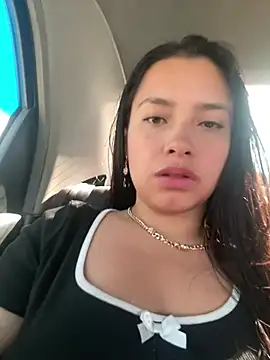 Miss Bella Flame online show from July 2026 08:22:01 PM