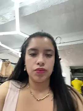 Miss Bella Flame online show from July 2026 06:38:02 PM