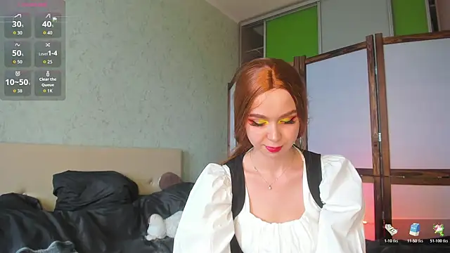 Snapshot of GlitchyDolly chatting on May 2026 04:20:02 AM GlitchyDolly online show from May 2026 04:20:02 AM