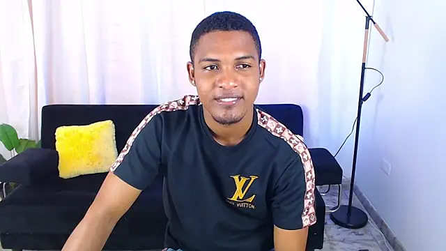 MaxCum18  online show from February 2026 01:29:02 PM