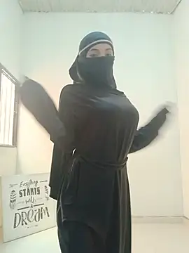 aminaa  online show from July 2026 06:01:02 PM
