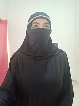 aminaa  online show from July 2026 06:43:01 PM