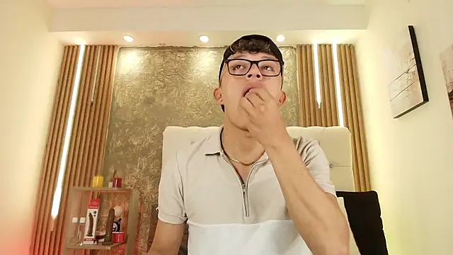 Dark Nico online show from March 2026 03:34:02 AM