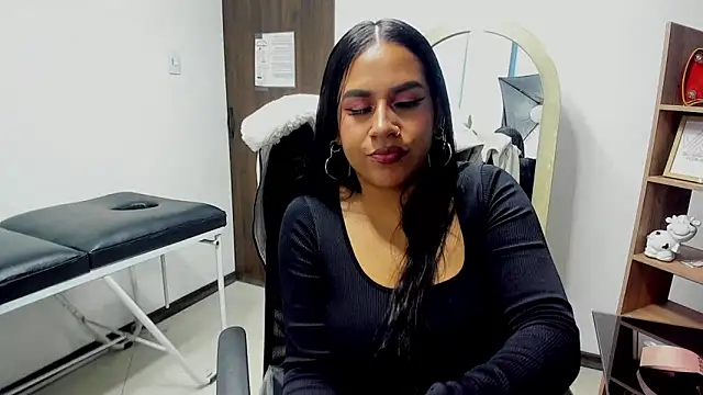 Scarlett Moom online show from May 2026 04:28:01 AM