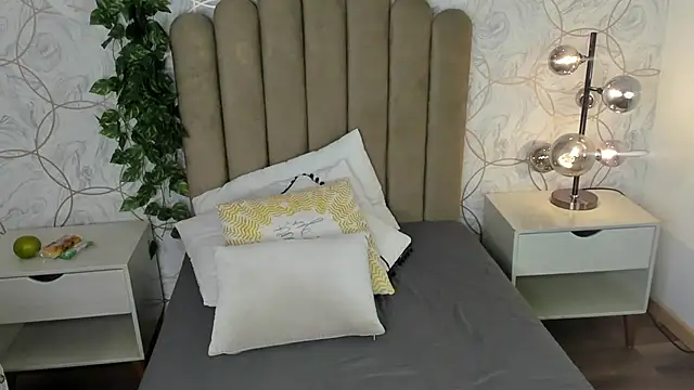 Snapshot of angelsky11 chatting on April 2026 07:30:02 PM angelsky11 online show from April 2026 07:30:02 PM