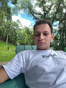 Snapshot of Enzogabrielll0501 chatting on February 2026 03:41:02 PM Enzogabrielll0501 online show from February 2026 03:41:02 PM