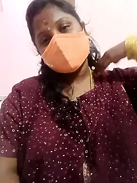 tamilkaviya431 online show from February 2026 05:42:01 PM