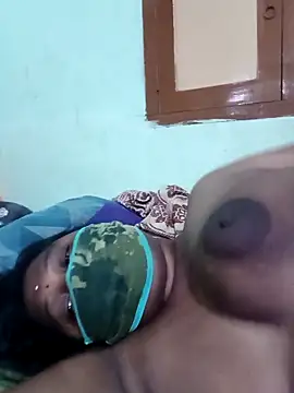 Snapshot of tamilkaviya431 chatting on April 2026 10:05:01 AM tamilkaviya431 online show from April 2026 10:05:01 AM