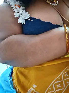 Snapshot of kavinisha chatting on March 2026 04:27:01 AM kavinisha online show from March 2026 04:27:01 AM