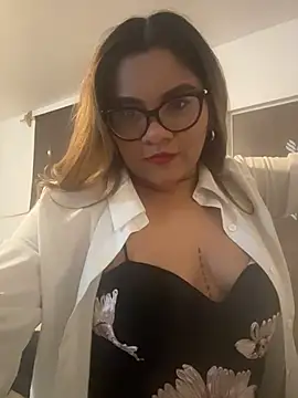 ludmila x online show from April 2026 05:18:02 AM