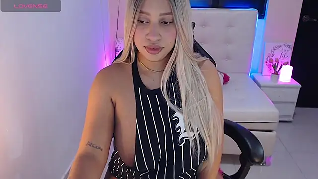 Snapshot of heelen21 chatting on March 2026 04:51:02 AM heelen21 online show from March 2026 04:51:02 AM